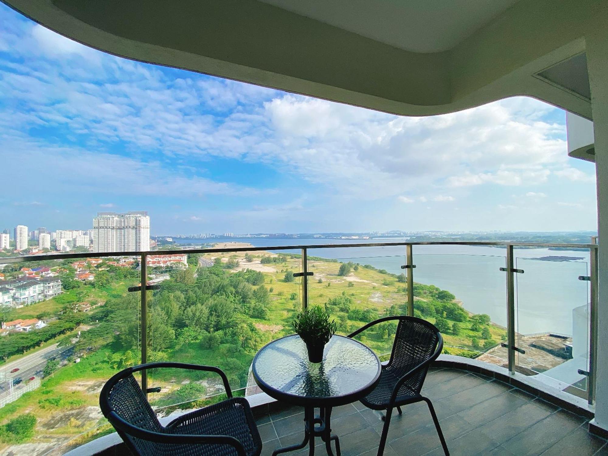 Appartamento Seafront Country Garden Danga Bay By Lions Bay Johor Bahru Camera foto