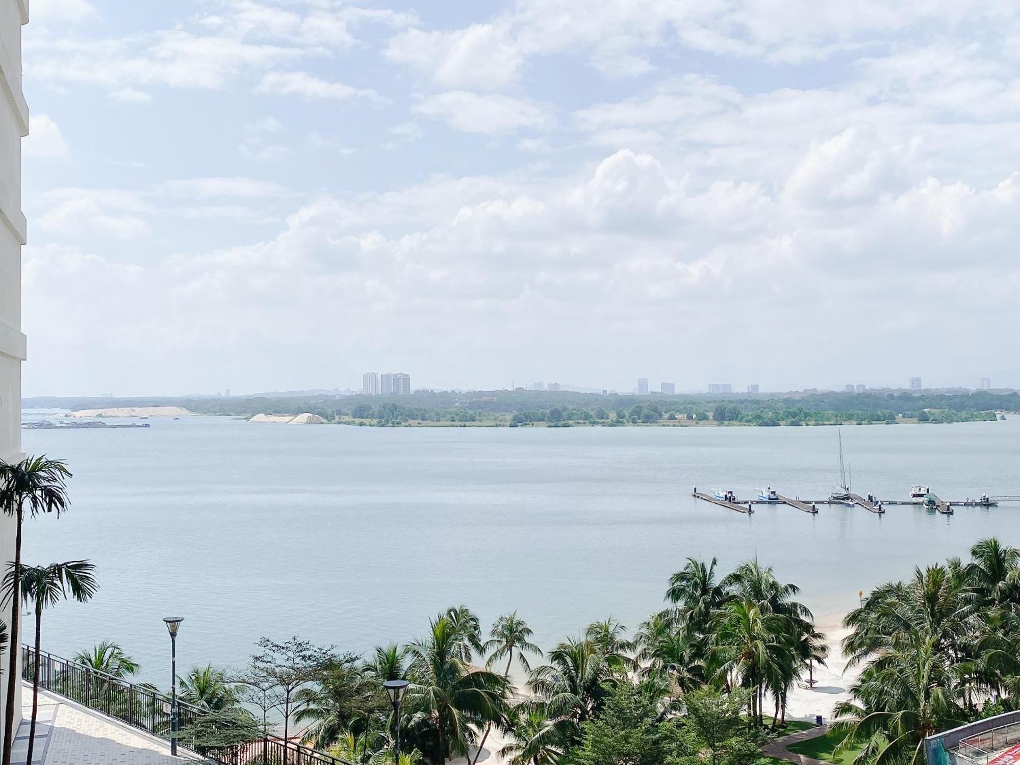 Appartamento Seafront Country Garden Danga Bay By Lions Bay Johor Bahru Camera foto