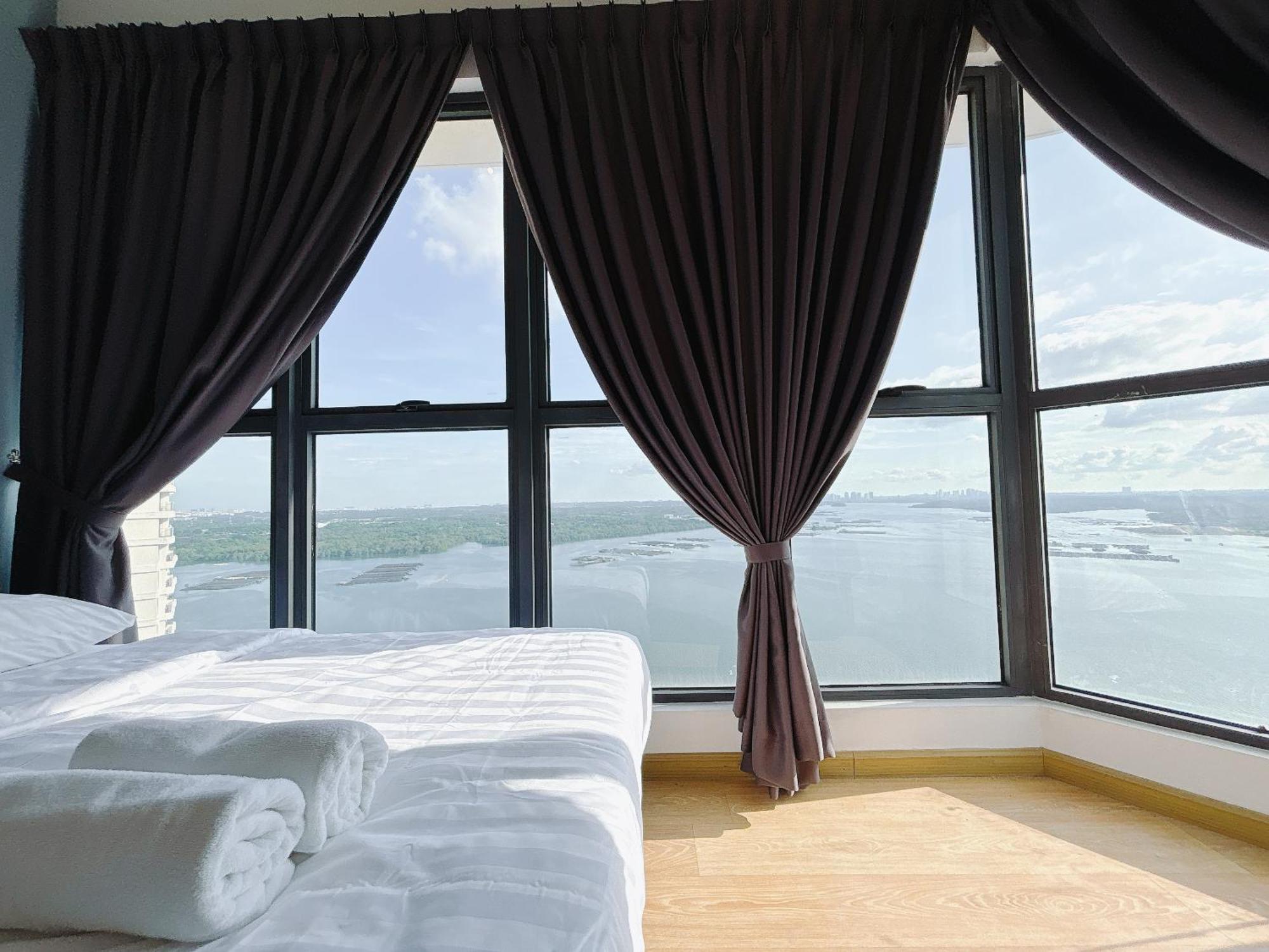 Appartamento Seafront Country Garden Danga Bay By Lions Bay Johor Bahru Camera foto