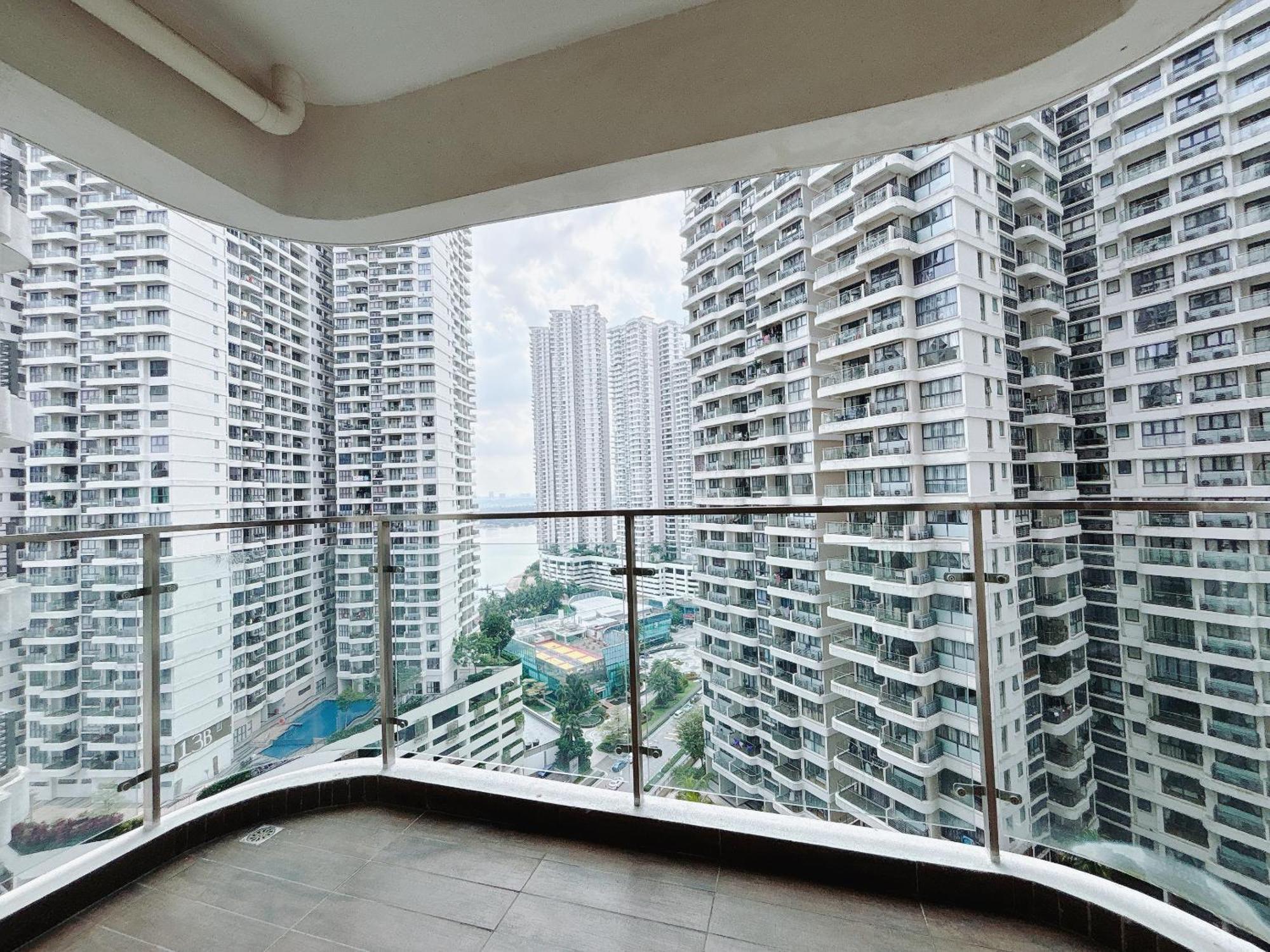 Appartamento Seafront Country Garden Danga Bay By Lions Bay Johor Bahru Camera foto